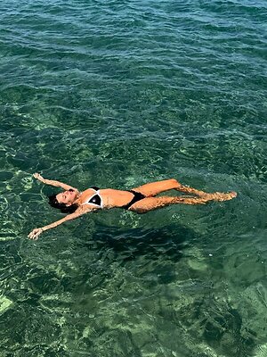 Demet Ozturk leaked photo #10