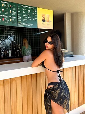 Demet Ozturk leaked photo #26