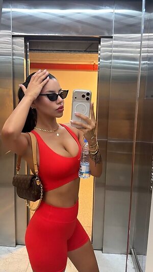 Demet Ozturk leaked photo #117