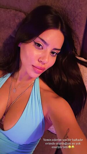 Demet Ozturk leaked photo #126