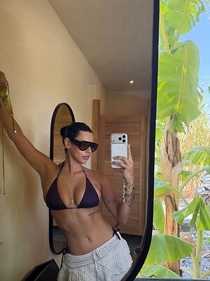 Demet Ozturk leaked photo #163