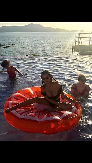 Demet Ozturk leaked photo #165