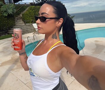 Demi Lovato leaked photo #29