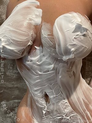 Demi Rose Nude Leaked Photo #3