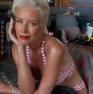 Denise Van Outen photo