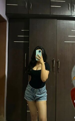 Desi Indian Social Media Girls leaked photo #28