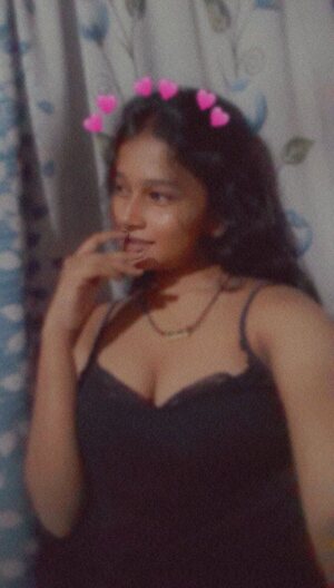 Desi Indian Social Media Girls leaked photo #75