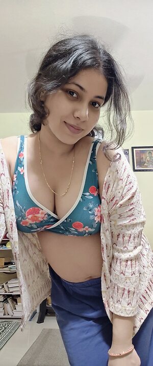 Desi Indian Social Media Girls leaked photo #85