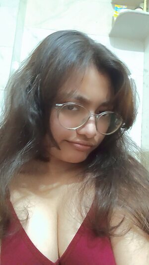 Desi Indian Social Media Girls leaked photo #247