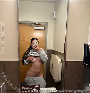 Desirae Elizabeth Nude Leaked Photo #9