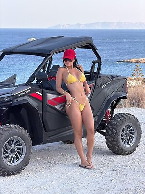 Desiree Schlotz leaked photo #61