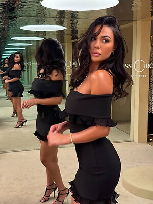 Desiree Schlotz leaked photo #82
