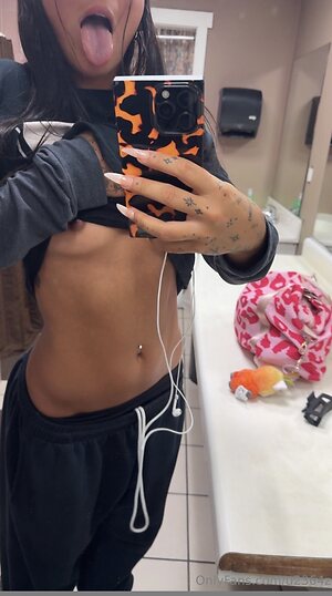 Set 1 — 5 photos