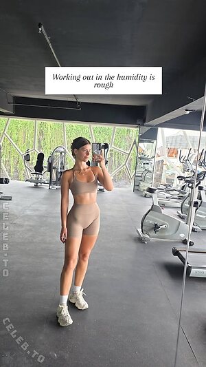 Develique Nude Leaked Photo #4