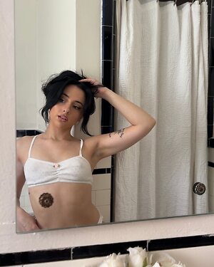 Devinevola leaked photo #13