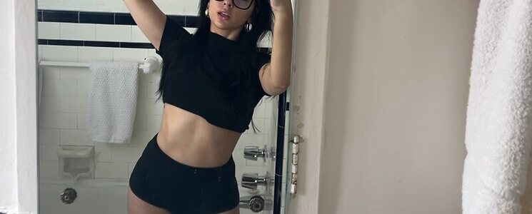 Devinevola leaked photo #19