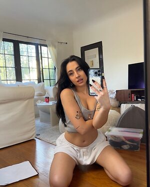 Devinevola leaked photo #21