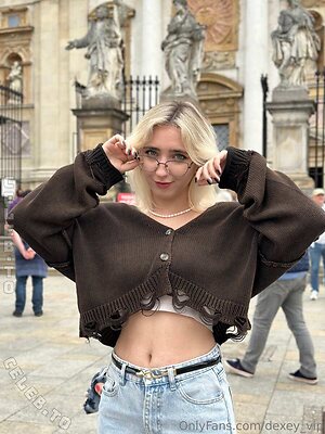 Dexey Nude Leaked Photo #6