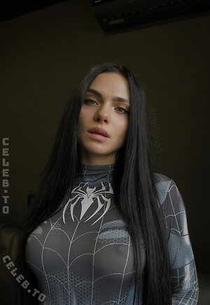 Diana black photo