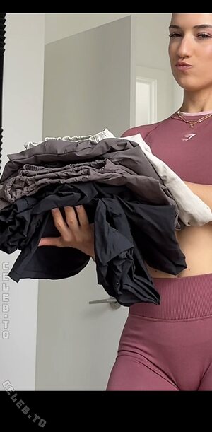 Diana Conforti Nude Leaked Photo #7