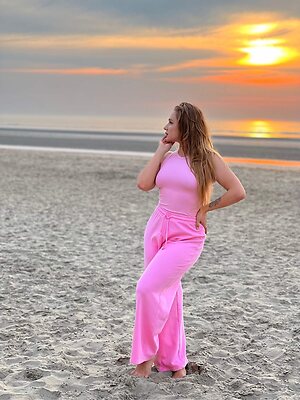 Diana Khomyk leaked photo #84