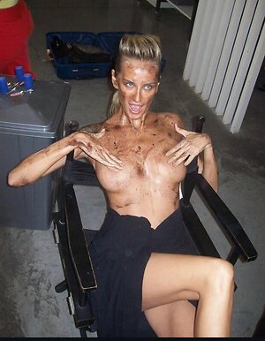 Didem Soydan leaked photo #20