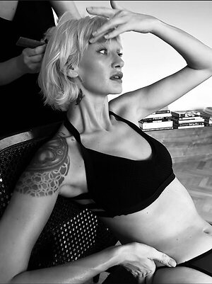 Didem Soydan leaked photo #28