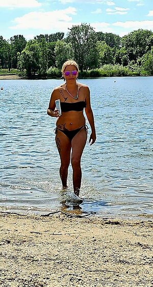 DieCaddl Nude Leaked Photo #20