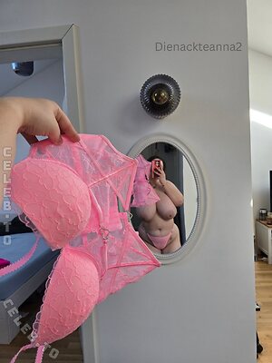 Dienaxkteanna Nude Leaked Photo #17