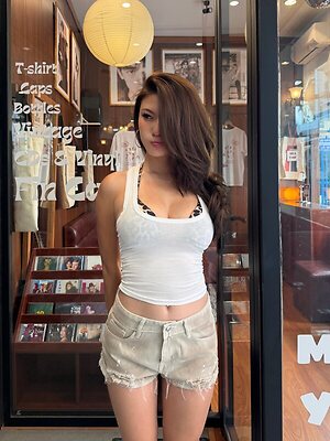 Diep Phuong Linh leaked photo #17