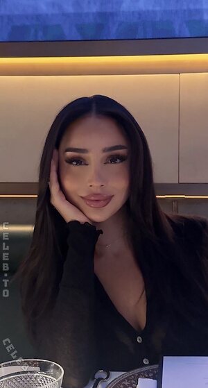 Dilara Özcan Nude Leaked Photo #5