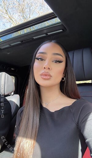 Dilara Özcan Nude Leaked Photo #10