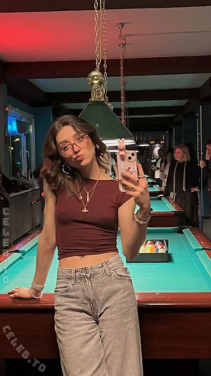 Dina Brauner aka dina.brx