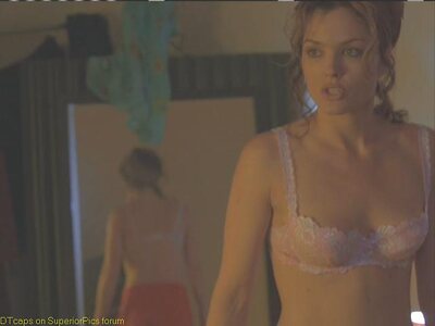 Dina Meyer leaked photo #20