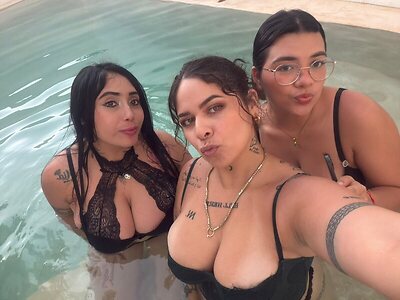 Diochyperez nerdy latina with big tits