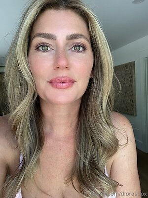 Diora Baird leaked photo #266