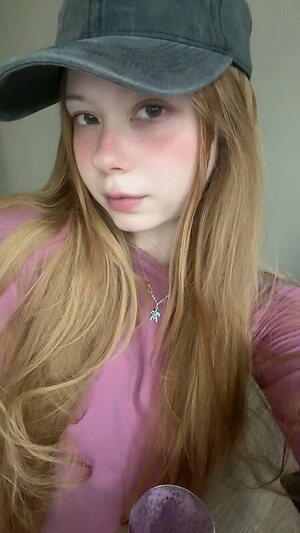 Diovana Konigsreuter leaked photo #10