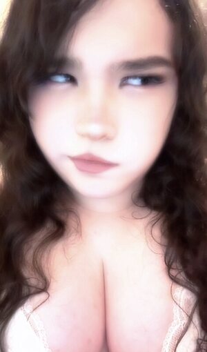 Discordbunnie leaked photo #9
