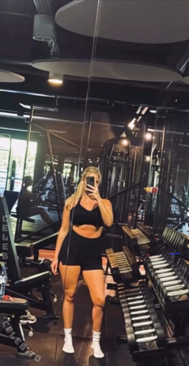 DJ Mandy leaked photos