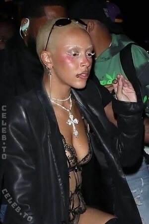 Doja Cat Nude Leaked Photo #4