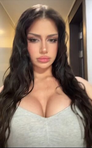 Dominique Alagia leaked photo #13
