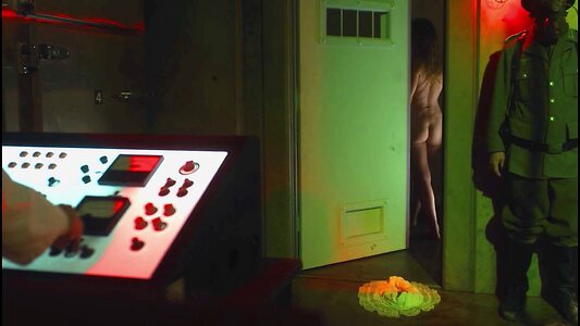 Dominique Swain leaked photo #17