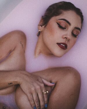 Dora Figueiredo leaked photo #3