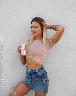 Doreen Petrova Nude Leaked Photo #44