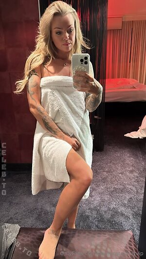 Doreen Steinert Nude Leaked Photo #29