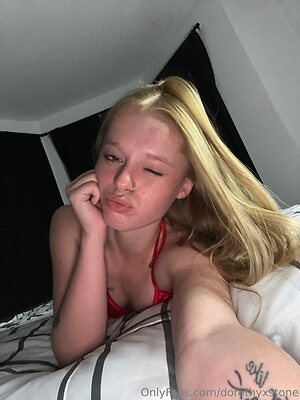 dorothyxstone Nude Leaked Photo #6