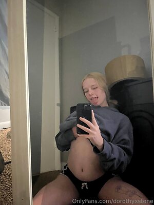 dorothyxstone Nude Leaked Photo #9
