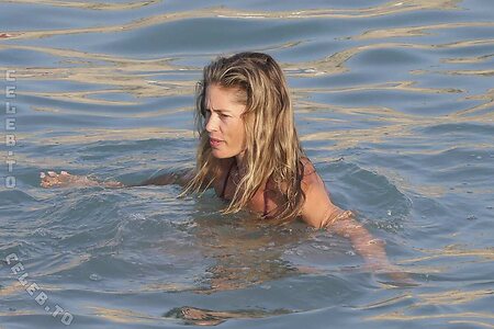 Doutzen Kroes Nude Leaked Photo #25