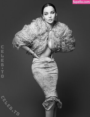 Dove Cameron Nude Leaked Photo #21