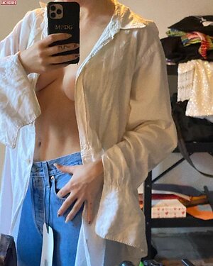 Dove Cameron leaked photo #412
